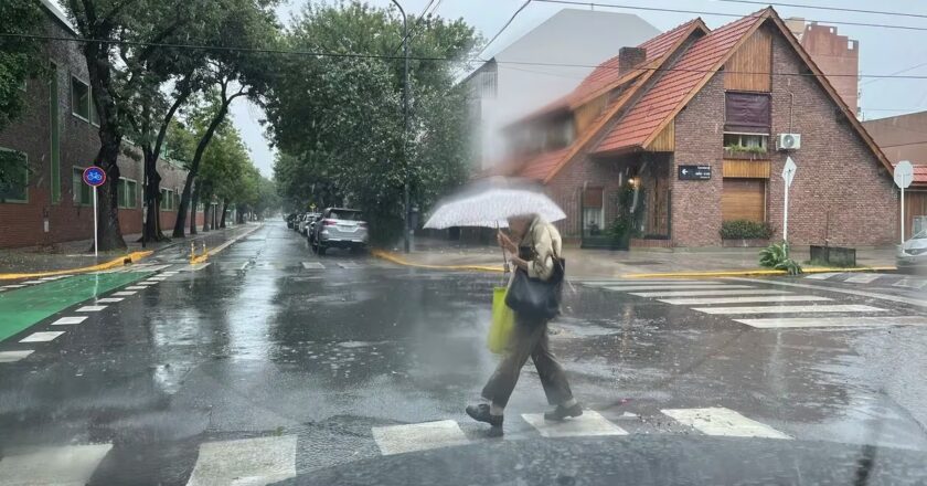 Diluvió en CABA y medio país continúa bajo alerta por tormentas, viento y posible caída de granizo