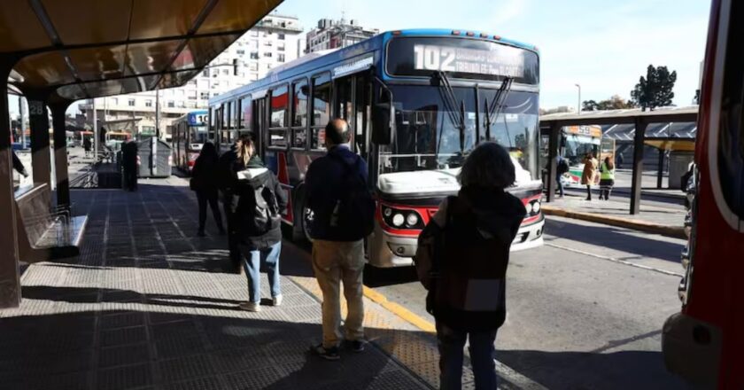 El gobierno porteño fijó aumentos para colectivos, subtes y peajes a partir de marzo