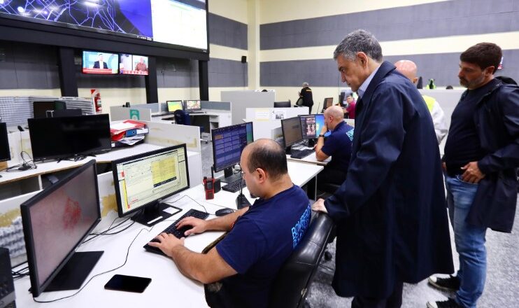 Jorge Macri supervisó el operativo por las fuertes ráfagas y tormentas en la Ciudad