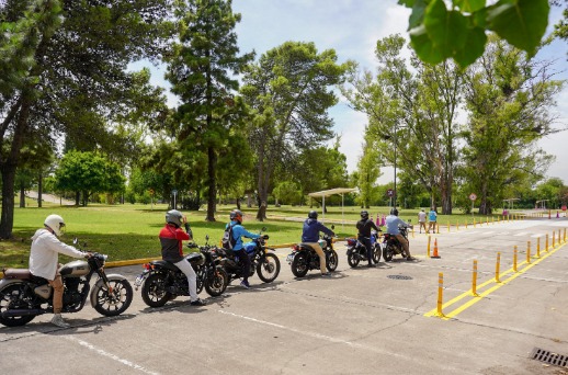 Nuevo sistema de monitoreo para el examen de motos en la pista de Roca