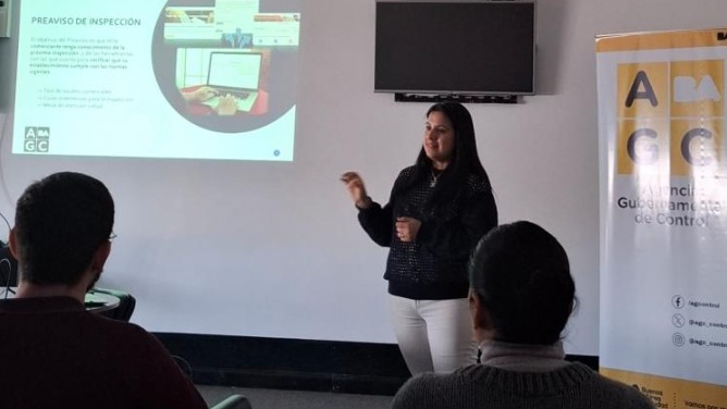 Herramientas Digitales AGC: charla con asociaciones