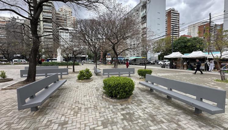 Renovamos el solado de Plaza Perú