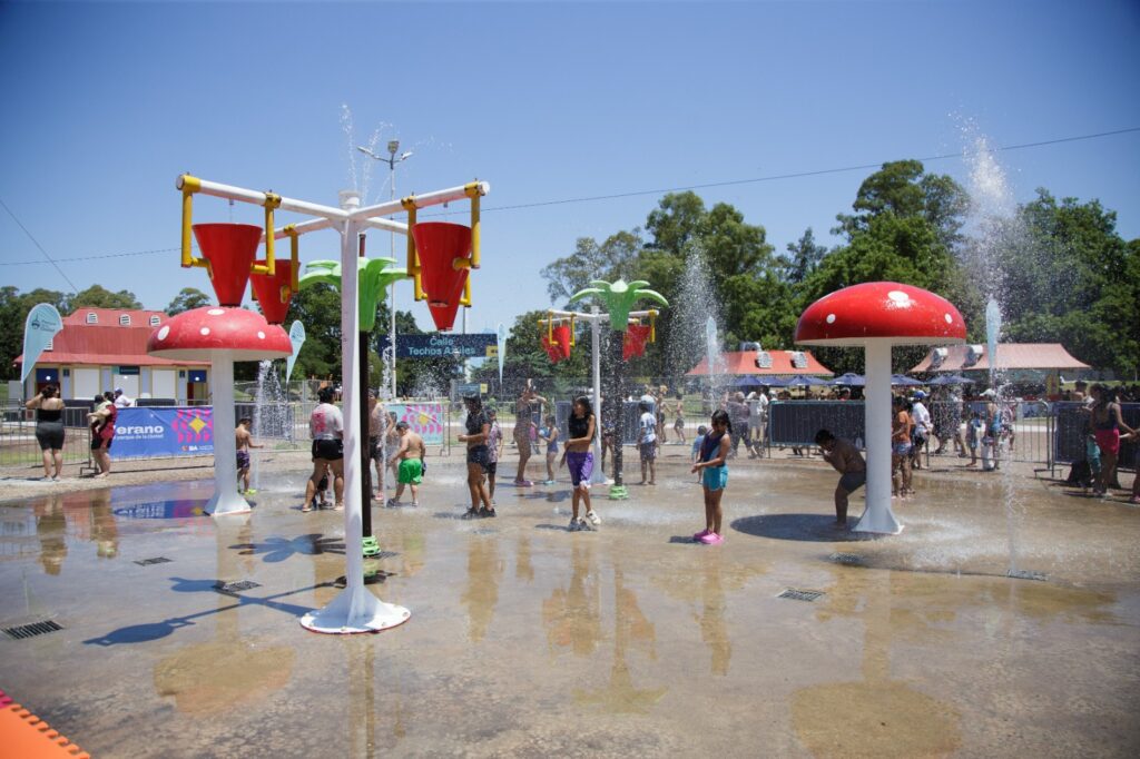 Más de 25 mil personas disfrutaron del primer fin de semana de las actividades de verano en Parque de la Ciudad